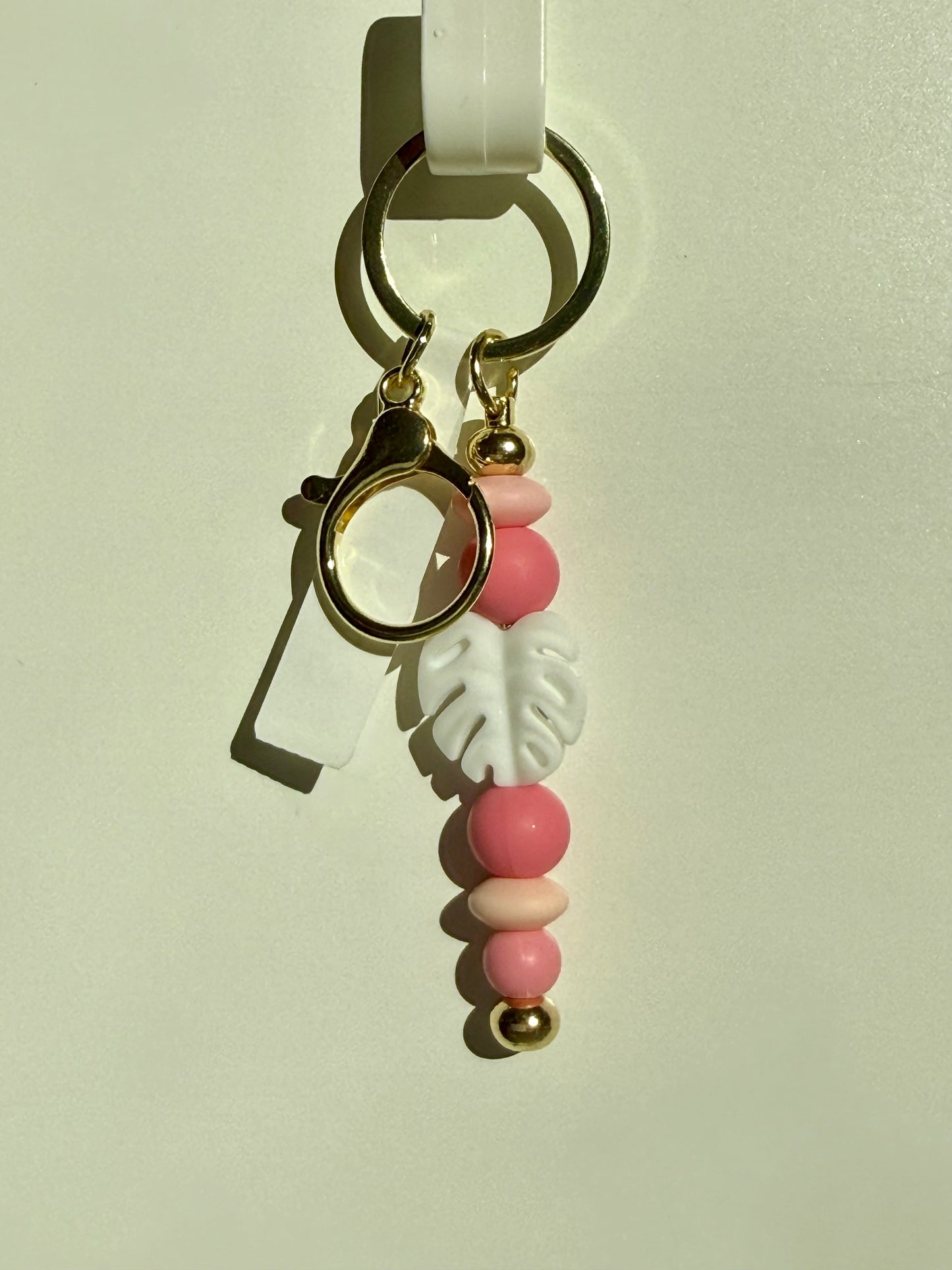 🎁 Silicone Bead Keychain (100% off)