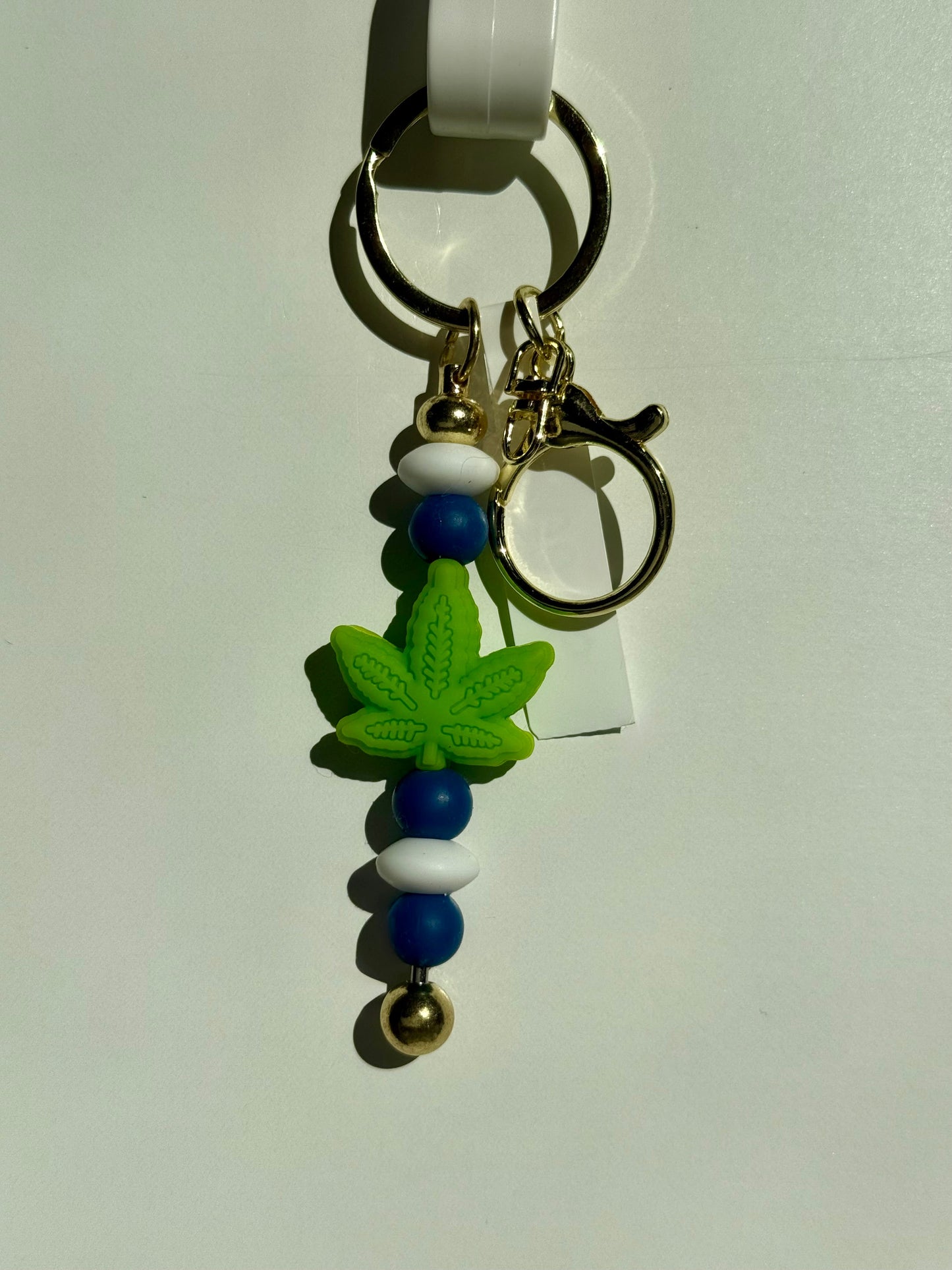 🎁 Silicone Bead Keychain (100% off)